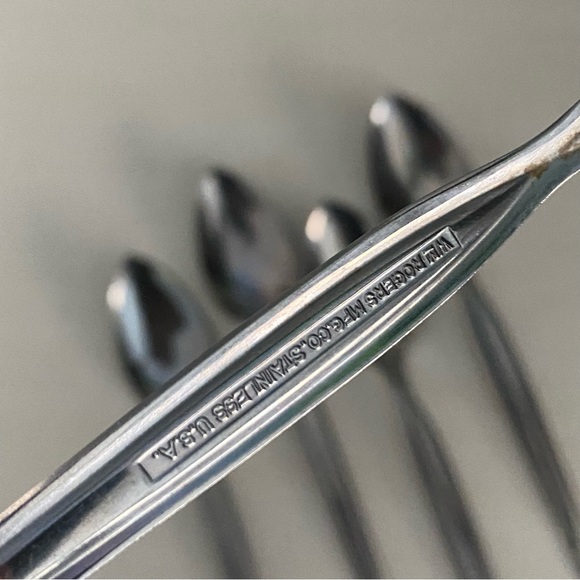 WM Rogers Grapefruit Spoons - Picture 3 of 5